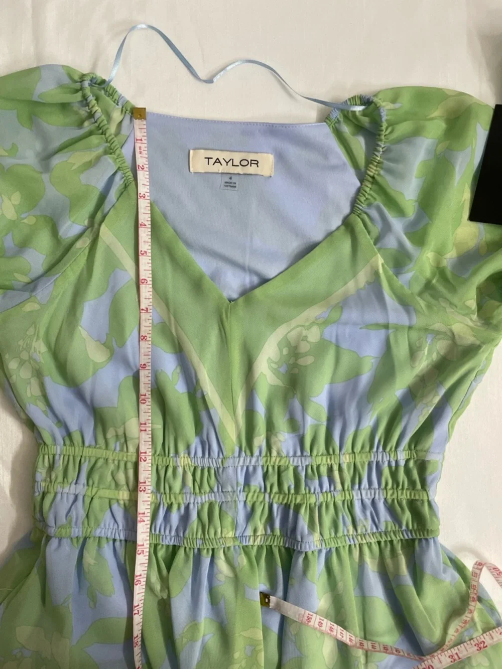 Taylor Chiffon Pastel Mint & Lilac Floral V-Neck Maxi Dress Long Sleeve Size 4 - Picture 10 of 14